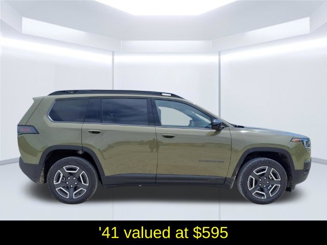 New 2026 Jeep Cherokee Laredo AWD/4WD image 2