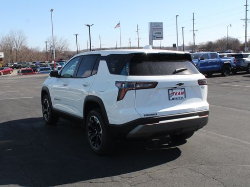 New 2026 Chevrolet Equinox LT w/ Safety and Technology Package image 5