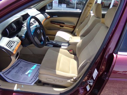 Used 2012 Honda Accord EX image 10