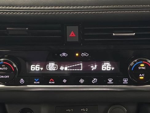 Certified 2025 Nissan Rogue SL w/ SL Premium Package image 23