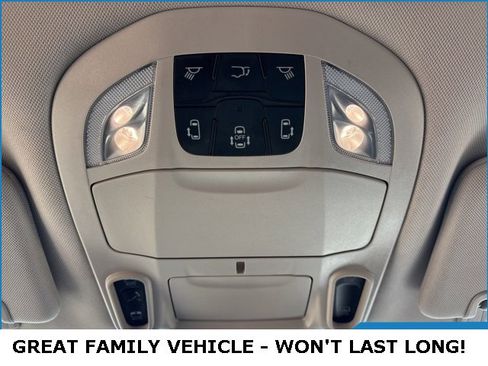 Used 2023 Chrysler Pacifica Limited image 19