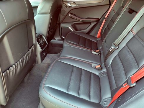 Certified 2026 Porsche Macan GTS AWD/4WD image 15