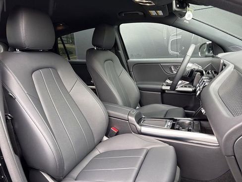 Certified 2025 Mercedes-Benz GLA 250 4MATIC image 31