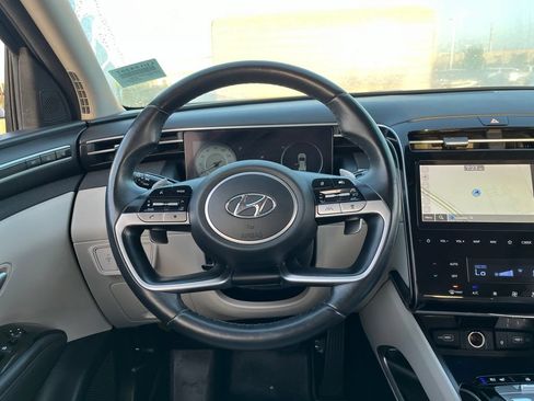 Used 2022 Hyundai Tucson Limited FWD image 16