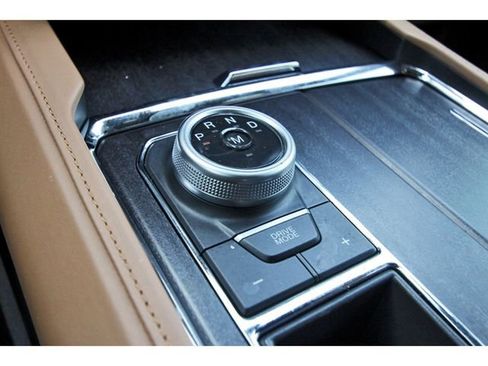 Used 2023 Ford Expedition Platinum RWD image 24