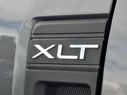 Certified 2025 Ford Maverick XLT w/ XLT Luxury Package AWD/4WD image 30