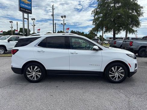 Used 2022 Chevrolet Equinox Premier AWD/4WD image 4
