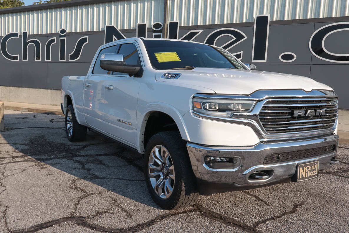 Used 2022 RAM 1500 Limited AWD/4WD image 1