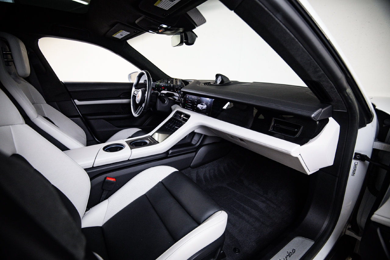 Certified 2022 Porsche Taycan Turbo AWD/4WD image 28