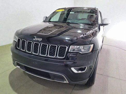 Used 2018 Jeep Grand Cherokee Limited image 19