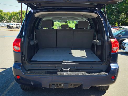 Used 2010 Toyota Sequoia SR5 AWD/4WD image 48