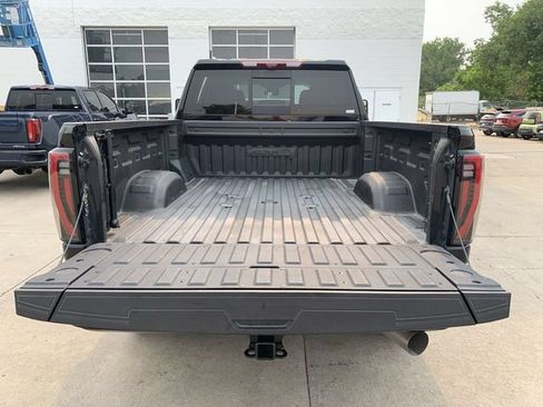 Used 2024 GMC Sierra 2500 AT4 w/ AT4 Premium Plus Package AWD/4WD image 34