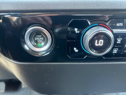Used 2023 Chevrolet Silverado 1500 LT AWD/4WD image 21