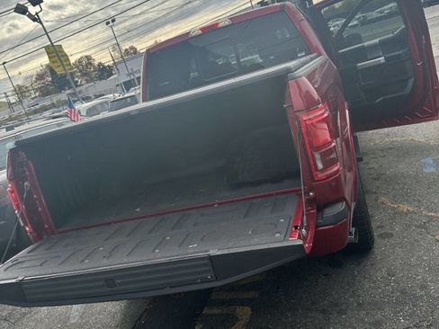 Used 2017 Ford F150 Lariat image 8