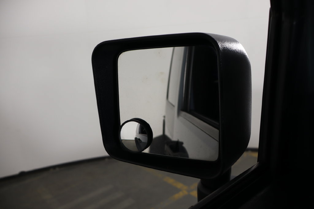 Used 2014 Jeep Wrangler Sport w/ Connectivity Group AWD/4WD image 28