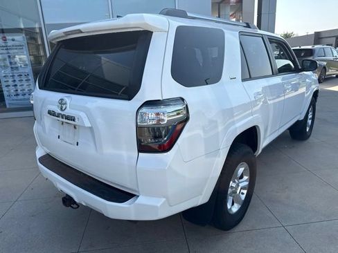 Used 2019 Toyota 4Runner SR5 Premium AWD/4WD image 7