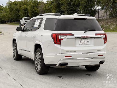 Used 2023 GMC Acadia Denali w/ Denali Ultimate Package image 7