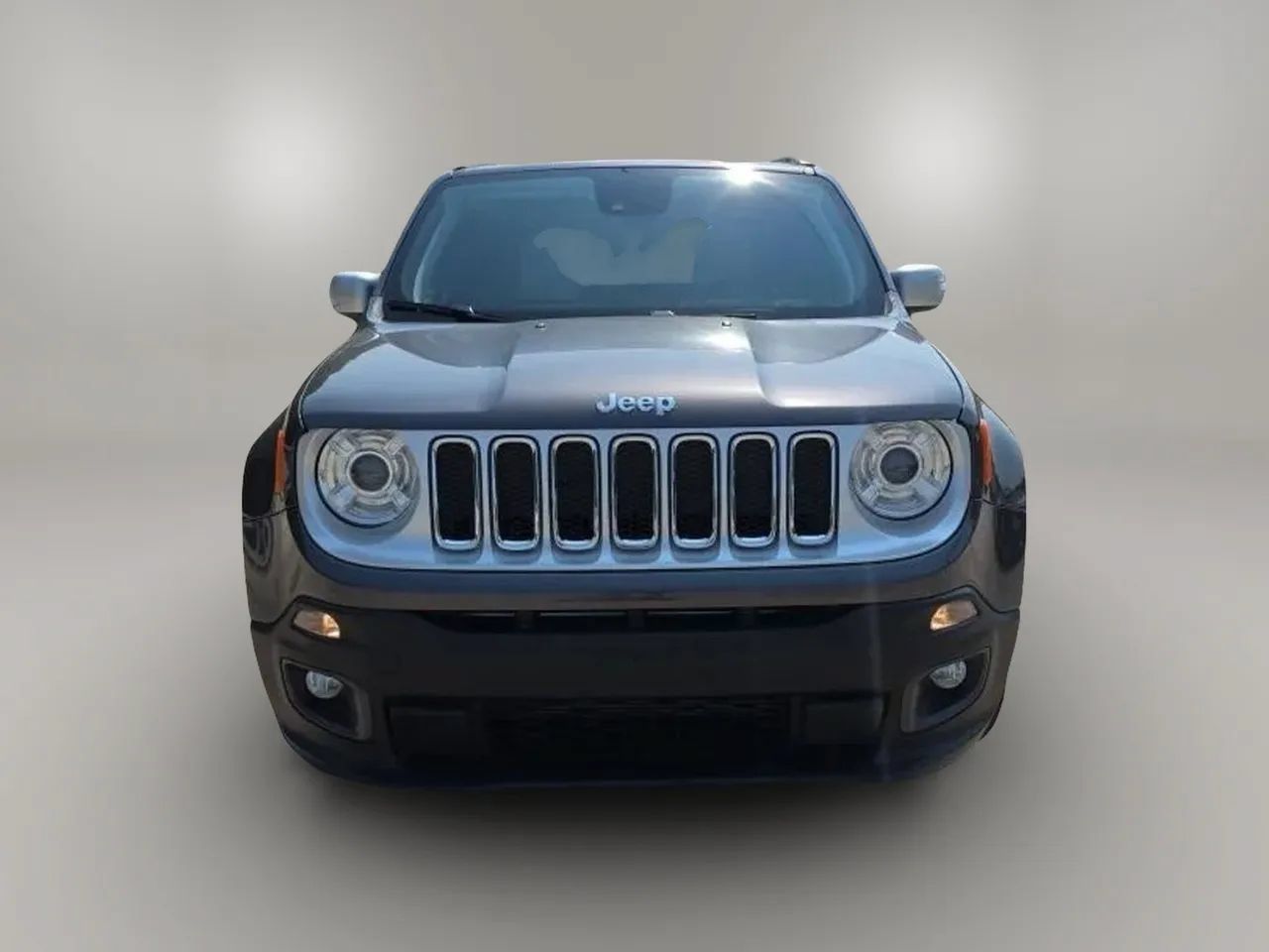 Used 2018 Jeep Renegade Limited w/ UConnect 8.4 Nav Group FWD image 4