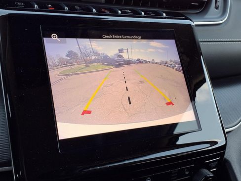 Used 2024 Jeep Grand Cherokee L Laredo w/ Luxury Tech Group I image 10