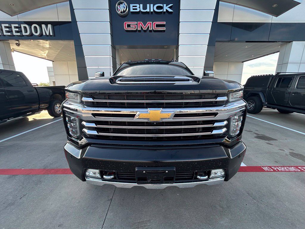 Used 2020 Chevrolet Silverado 2500 High Country w/ Technology Package AWD/4WD image 5
