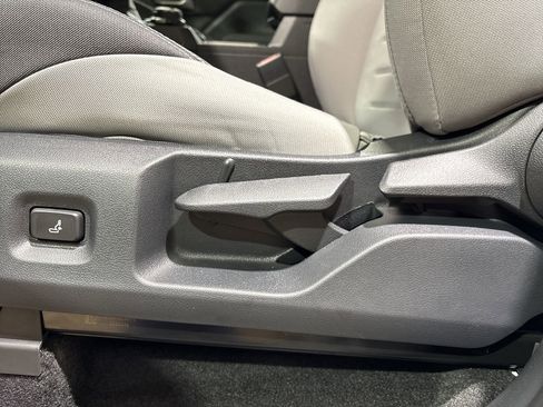 New 2025 Toyota Tacoma TRD Sport image 12