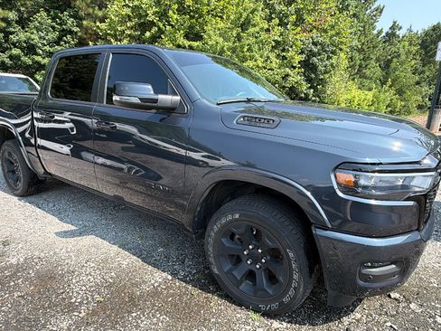 Used 2025 RAM 1500 Big Horn AWD/4WD image 5