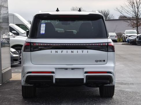 New 2026 INFINITI QX80 Autograph w/ Premium Cargo Package image 9