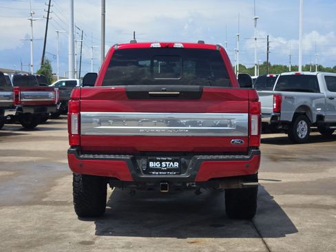 Used 2022 Ford F250 Platinum w/ FX4 Off-Road Package AWD/4WD image 6