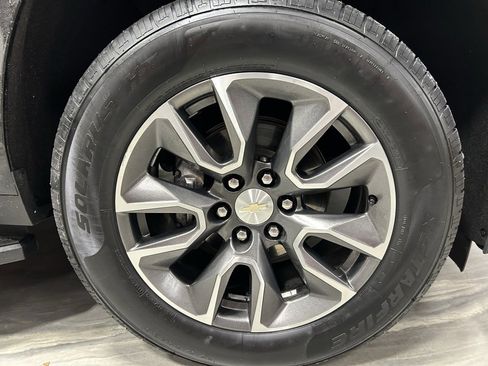 Used 2021 Chevrolet Suburban LT w/ Rear Media and Nav Package image 22