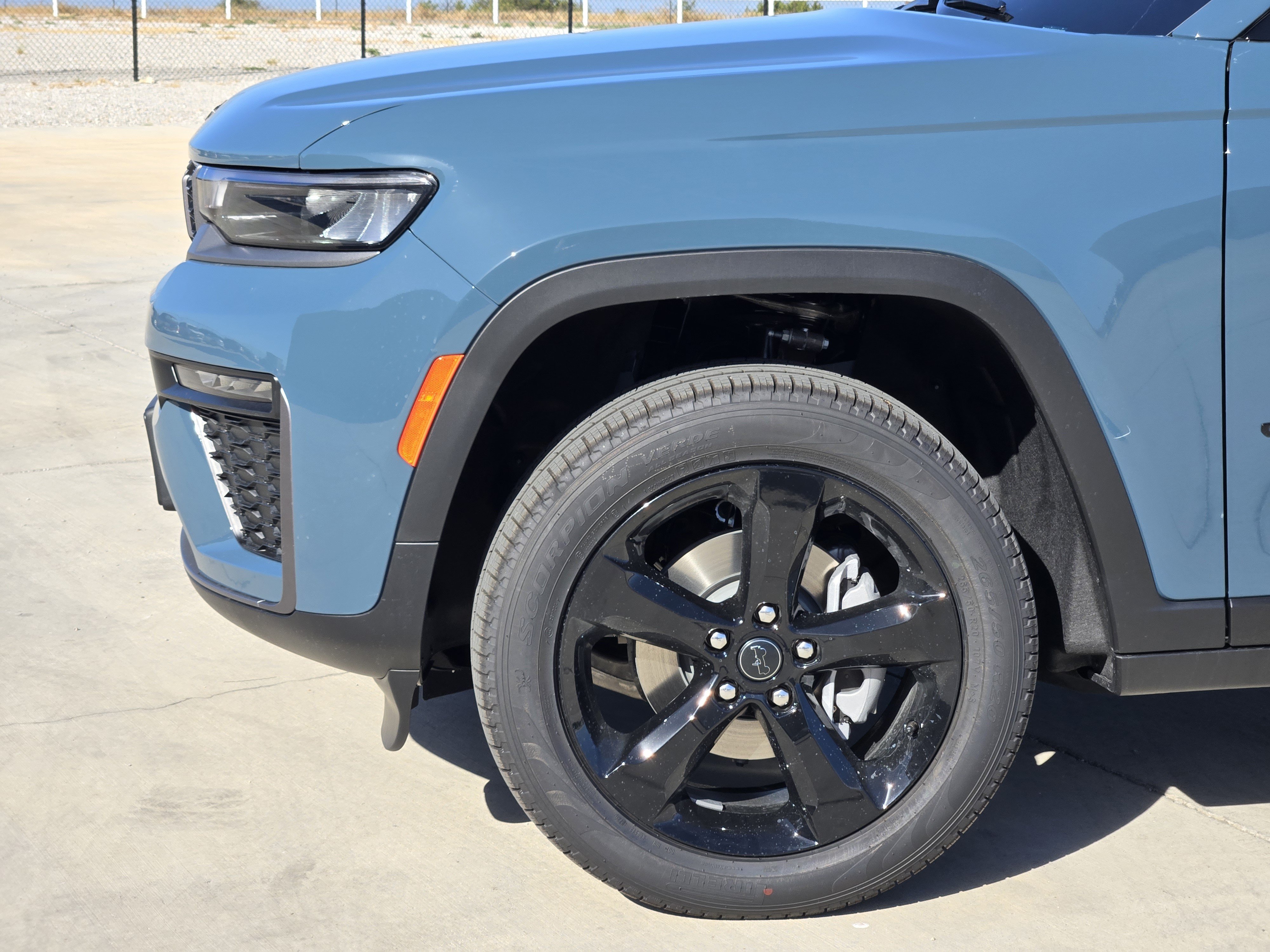 New 2027 Jeep Grand Cherokee Limited AWD/4WD image 6