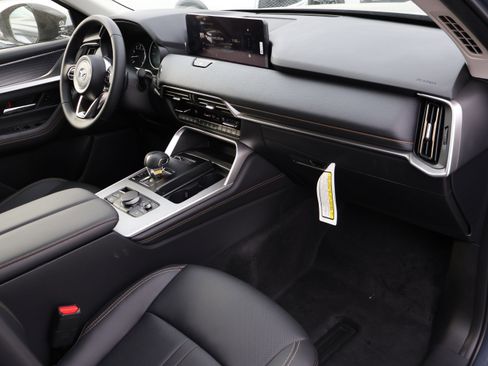 New 2026 MAZDA CX-70 3.3 Turbo w/ Preferred Package image 11