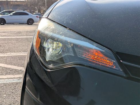 Used 2019 Toyota Corolla LE image 10