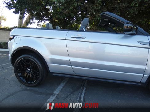 Used 2019 Land Rover Range Rover Evoque SE Dynamic AWD/4WD image 8