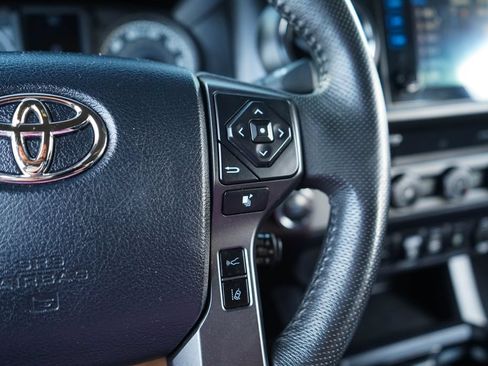 Used 2019 Toyota Tacoma TRD Sport w/ Technology Package RWD image 34