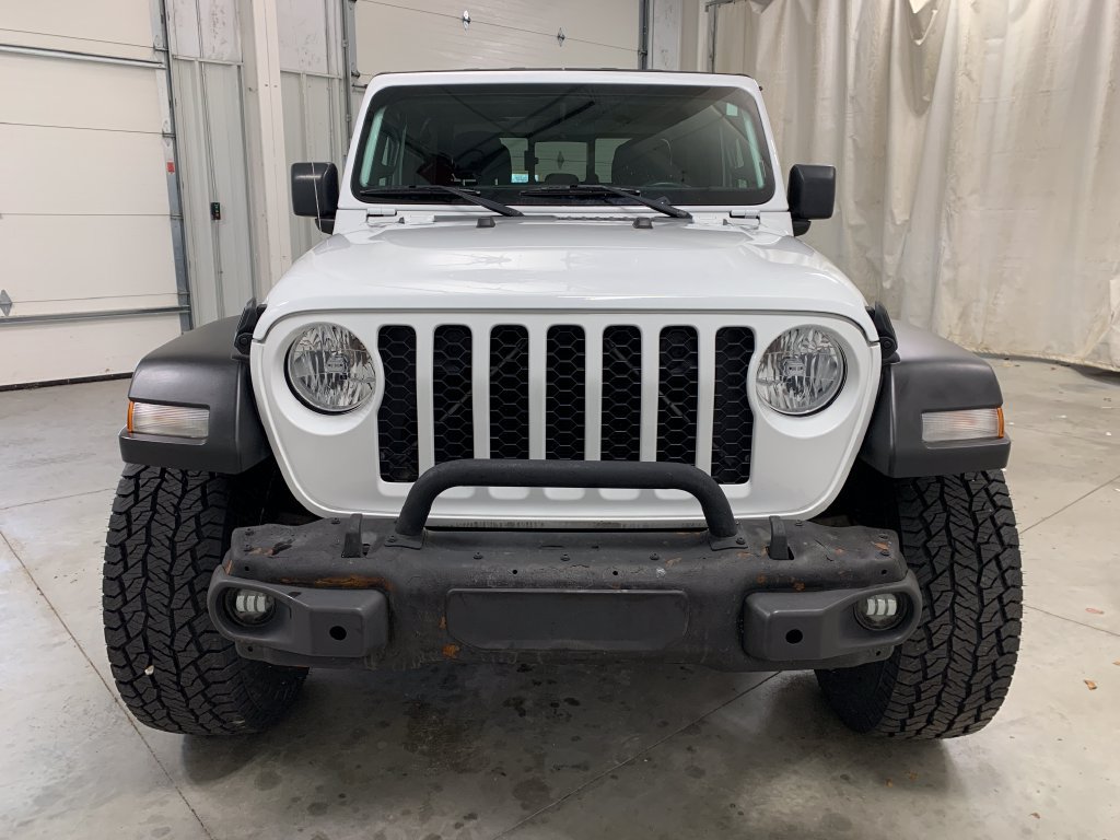 Used 2021 Jeep Gladiator Sport w/ Trailer Tow Package AWD/4WD image 14