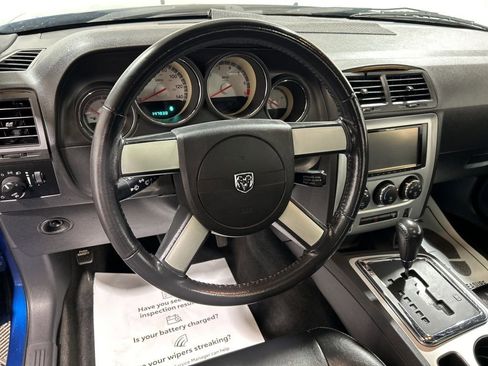 Used 2009 Dodge Challenger SE image 21