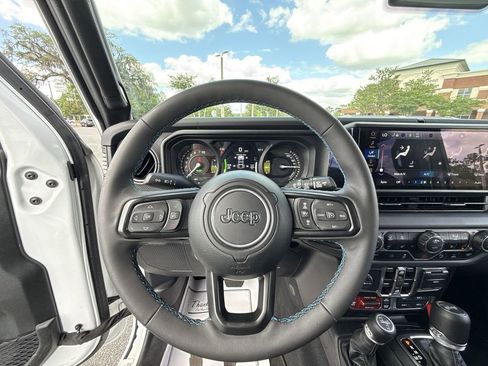 Used 2025 Jeep Wrangler Unlimited Rubicon 4xe w/ Safety Group image 14