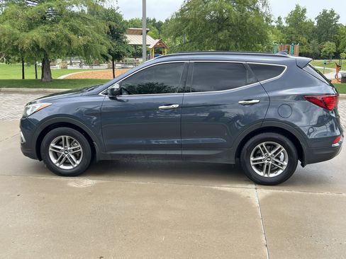 Used 2017 Hyundai Santa Fe Sport w/ 2.4L Tech Package 04 FWD image 7