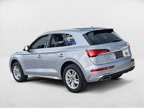 Used 2023 Audi Q5 2.0T Premium w/ Convenience Package image 8