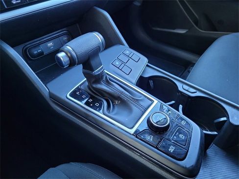 Used 2024 Kia Sportage LX image 12