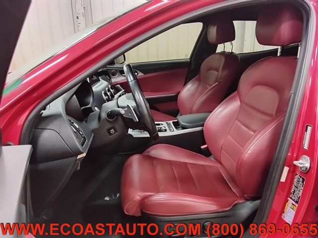 Used 2018 Kia Stinger GT2 RWD image 10