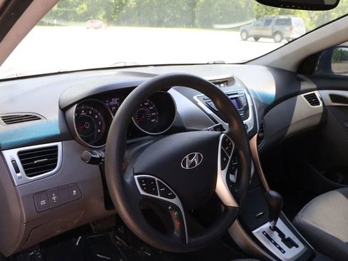 Used 2012 Hyundai Elantra GLS w/ Preferred Pkg 3 image 12