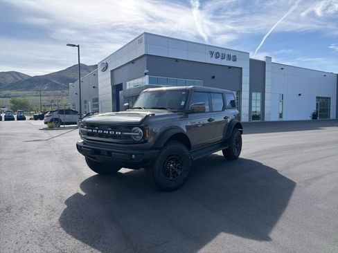 New 2026 Ford Bronco Outer Banks w/ Sasquatch Package AWD/4WD image 1
