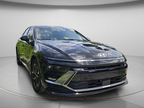 Used 2024 Hyundai Sonata SEL FWD image 4
