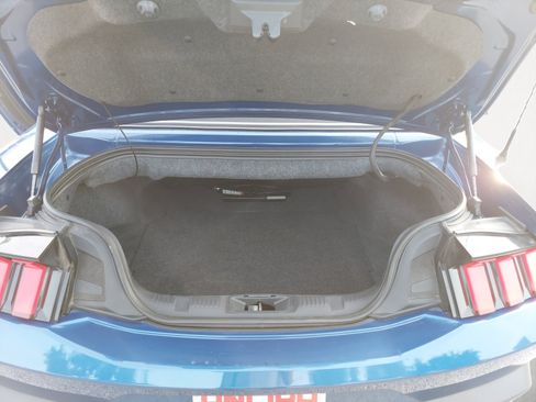 Used 2024 Ford Mustang Convertible RWD image 12