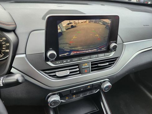 Used 2023 Nissan Altima 2.5 SR image 9