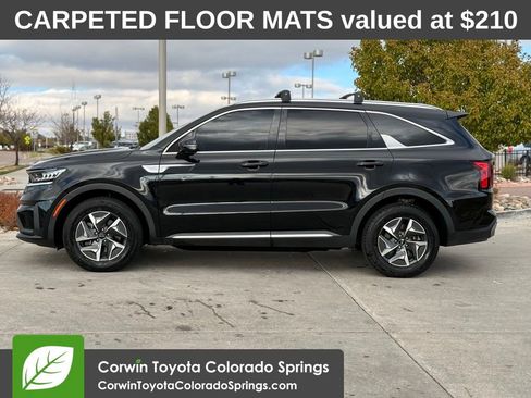 Used 2021 Kia Sorento S FWD image 4