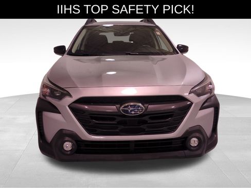 Certified 2025 Subaru Outback Premium w/ Popular Package #1A image 9