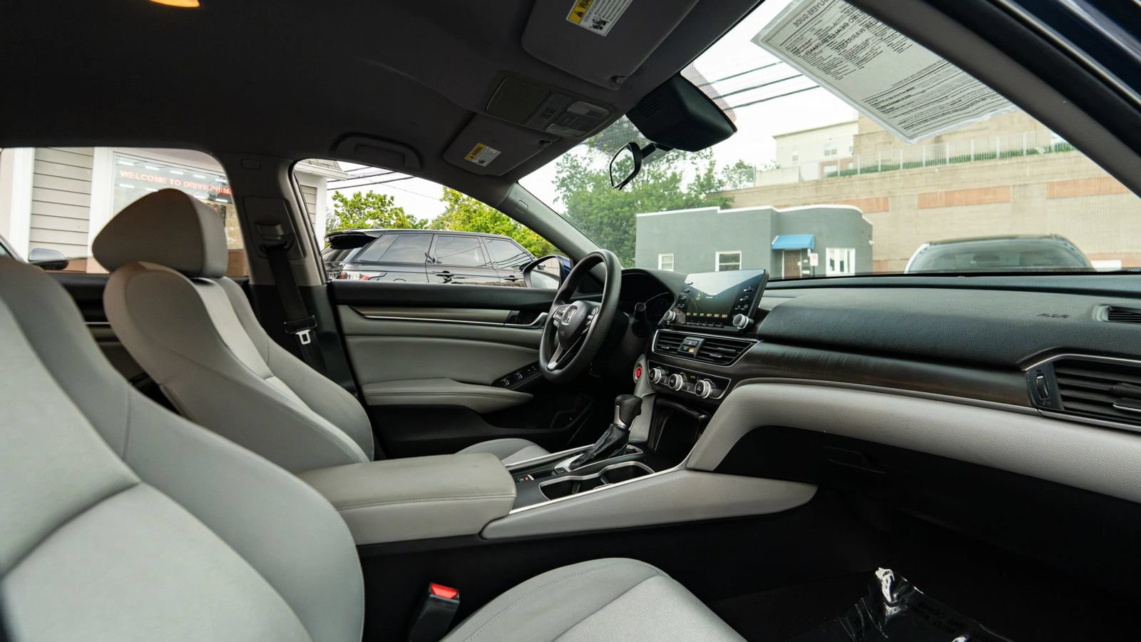 Used 2018 Honda Accord LX image 11