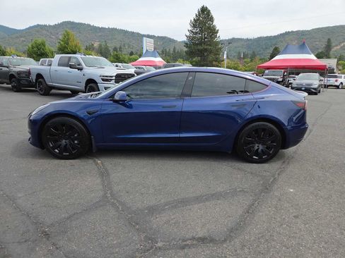 Used 2022 Tesla Model 3 Long Range AWD/4WD image 11